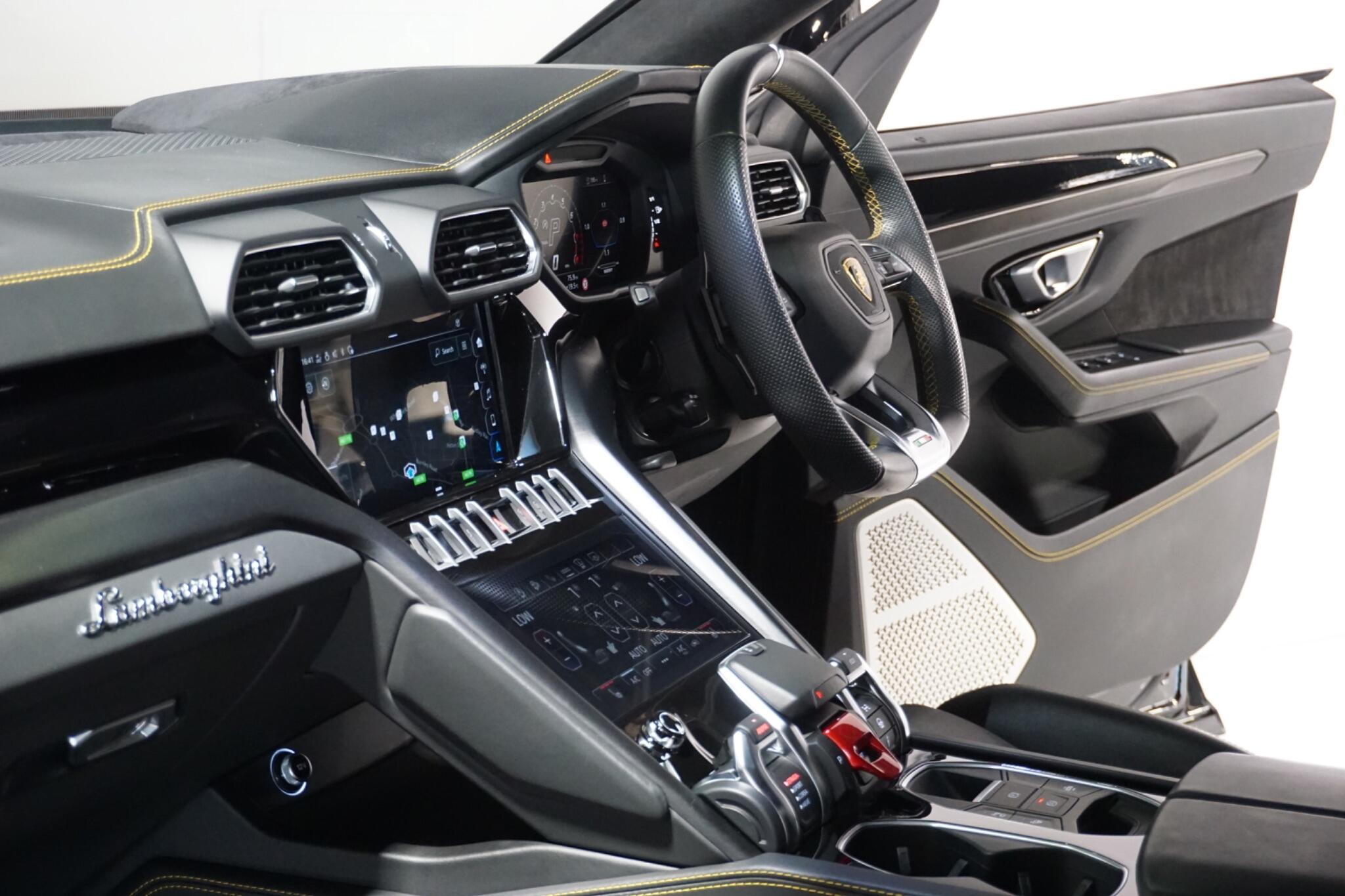 Lamborghini Urus 4.0 V8 BiTurbo SUV 5dr Petrol Auto 4WD Euro 6 (650 ps)